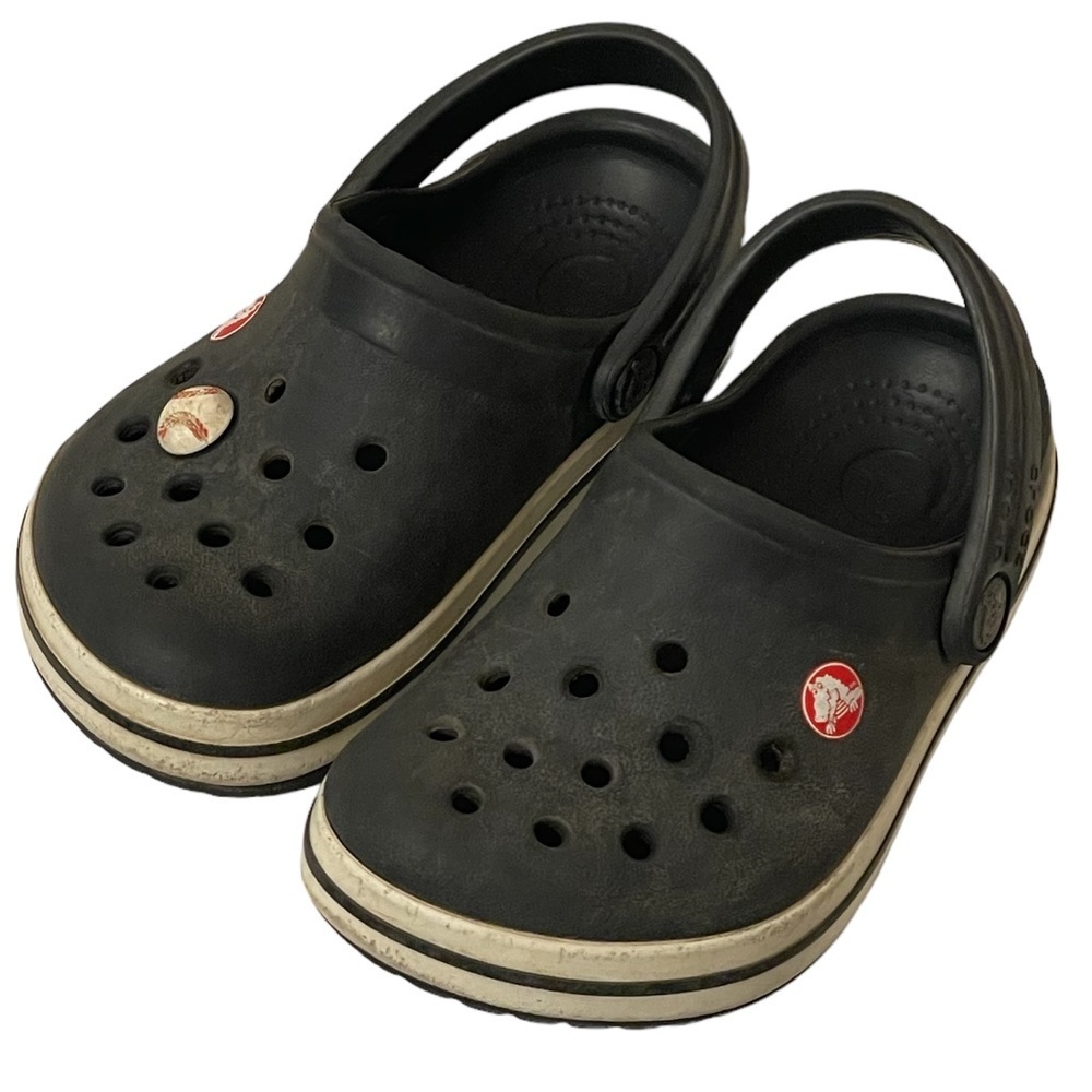 CROCS little kids 6/7 black classis clogs
